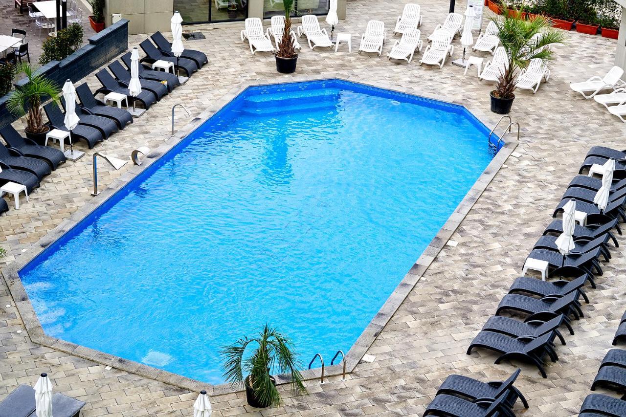 Studio Capri Spa N Pool Beach Resort Năvodari Exterior foto